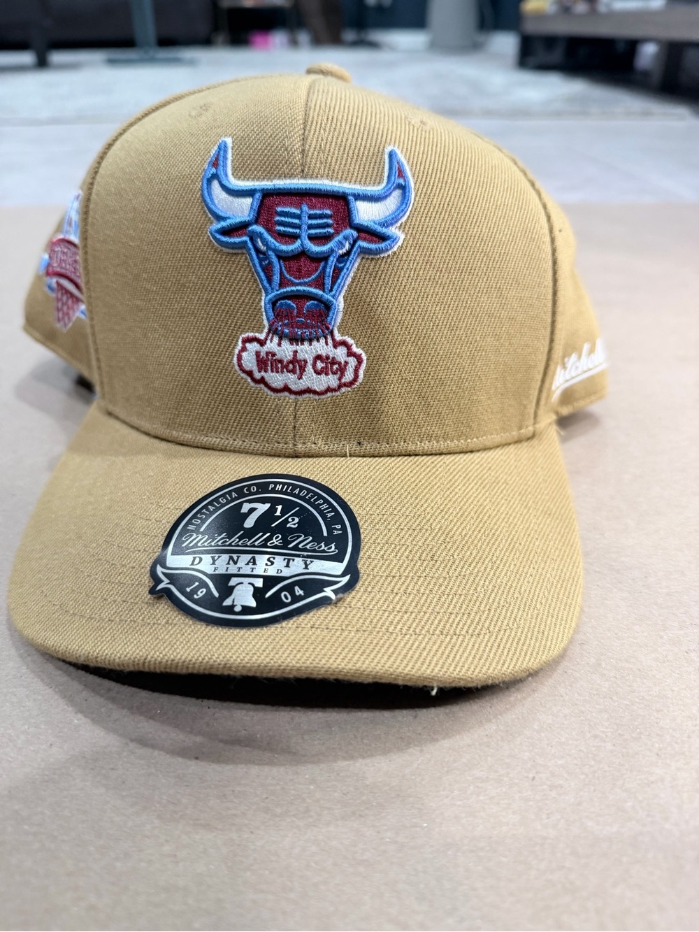 NWT Mitchell & Ness Chicago Bulls Windy City Fitted Hat 7 1/2 Hardwood Classics